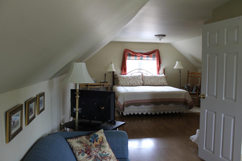 Mackenzie House B&B By Elevate Rooms Port Hawkesbury Rom bilde