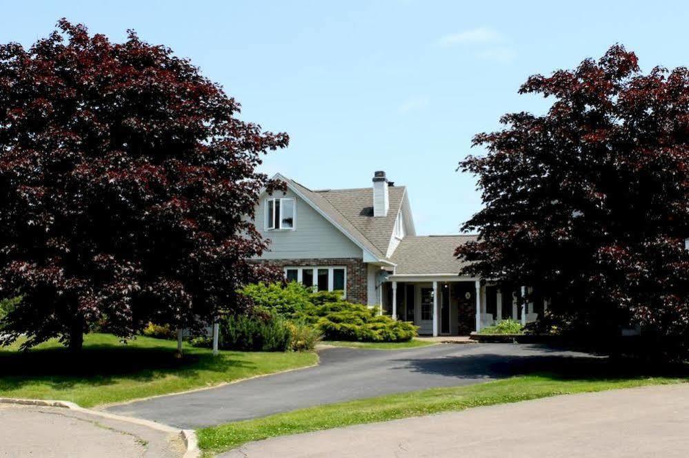 Mackenzie House B&B By Elevate Rooms Port Hawkesbury Eksteriør bilde